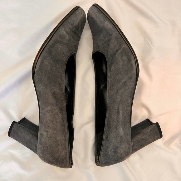 Stuart Weitzman Marymid Grey Suede 90s Mom Style Pump Heel Size 9 - Picture 8 of 14